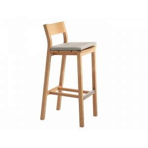 amandari barová stolička kos, stolička tribu, exteriérová barová stolička, záhradná barová stolička, outdoorová barová stolička, teaková stolička, drevená barové stolička, barová stolička s opierkou bez podrúčok, dizajnová barová stolička